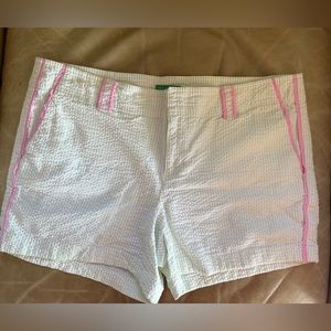 VGUC Lilly Pulitzer green pink seersucker shorts 10 8